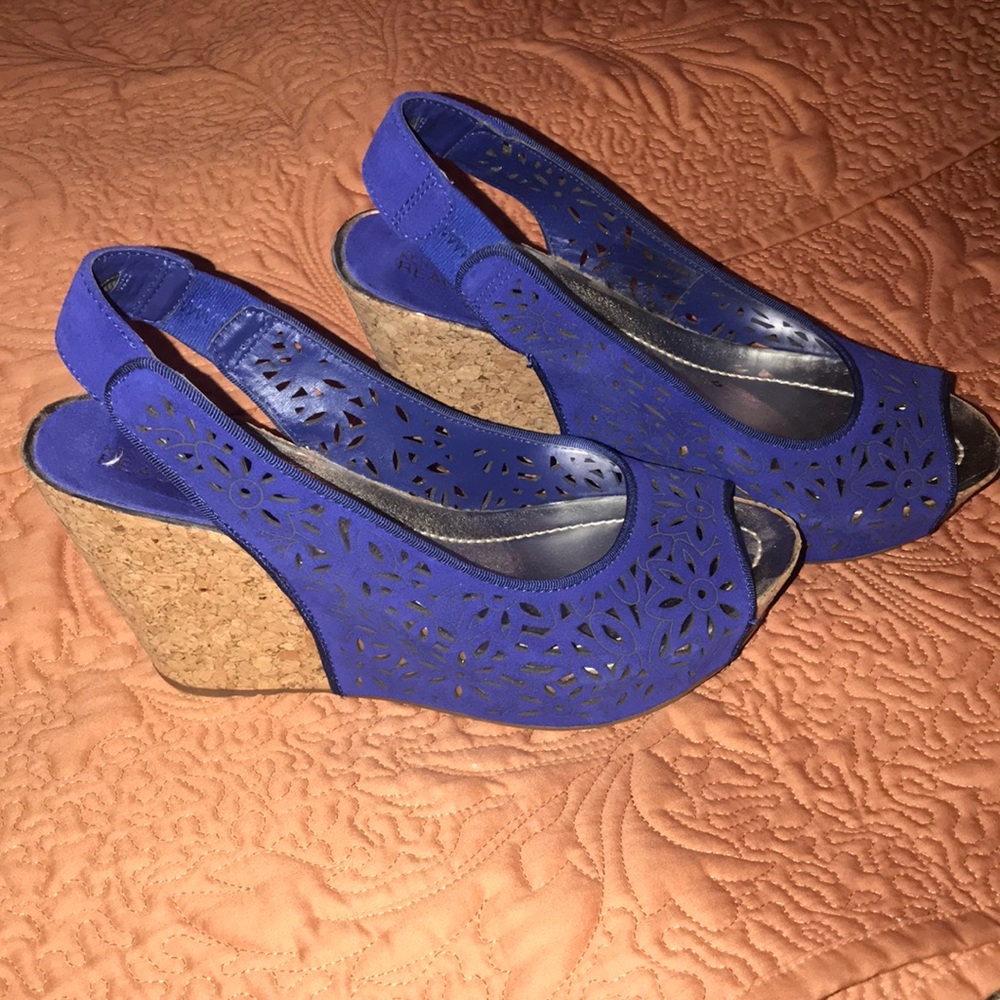 Kenneth Cole wedges